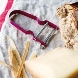 vegetable peeler purpel